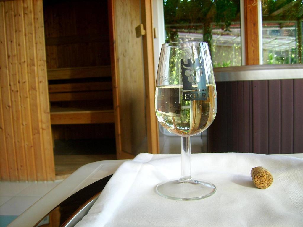 Agria Wellness Guesthouse Eger Buitenkant foto